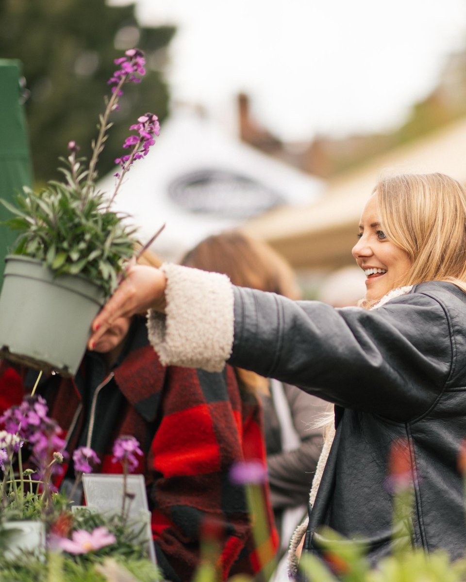 Chelsea Heritage Quarter (@chelseahistfest) on Twitter photo 🌼FREE Entry to the <a href="/ChelsPhysicGdn/">ChelseaPhysicGarden</a> 🌼
📅 Tomorrow - 3 May, 10am – 5pm.
🎟️ Tickets are FREE, donations welcome.
Join us for this celebration of spring, with a plant and gift market, food and drink and gardening demos throughout the day!
On the day tickets are available 🌼FREE Entry to the <a href="/ChelsPhysicGdn/">ChelseaPhysicGarden</a> 🌼
📅 Tomorrow - 3 May, 10am – 5pm.
🎟️ Tickets are FREE, donations welcome.
Join us for this celebration of spring, with a plant and gift market, food and drink and gardening demos throughout the day!
On the day tickets are available