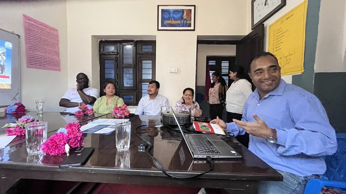 Goodbye, Pokhara!
After an eventful day of cross-learning with KOSHISH and a local psychosocial support group, we leave inspired by best practices, innovative solutions, and promising areas of collaboration between our organizations. Together, we strive for improved access to