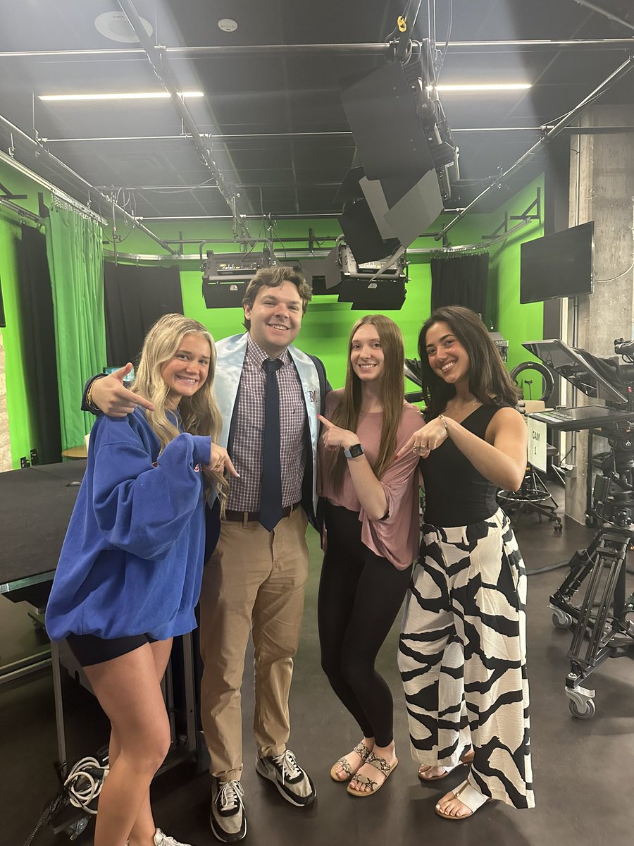 Tune in to our last show!

youtube.com/live/A-sJ5AdBk…