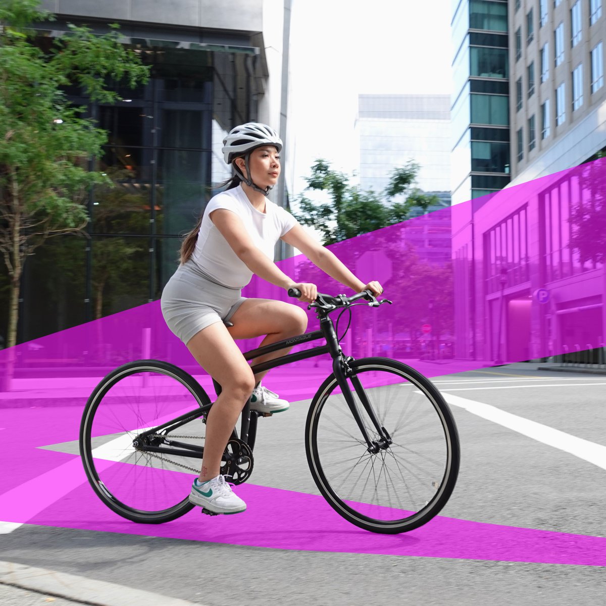 The Boston is the ideal urban bike - foldable, simple, lightweight, and virtually maintenance free. #realbikesthatfold

➡️ See more at montaguebikes.com/product/boston/

#montaguebikes #foldingbike #citylife #urban #boston