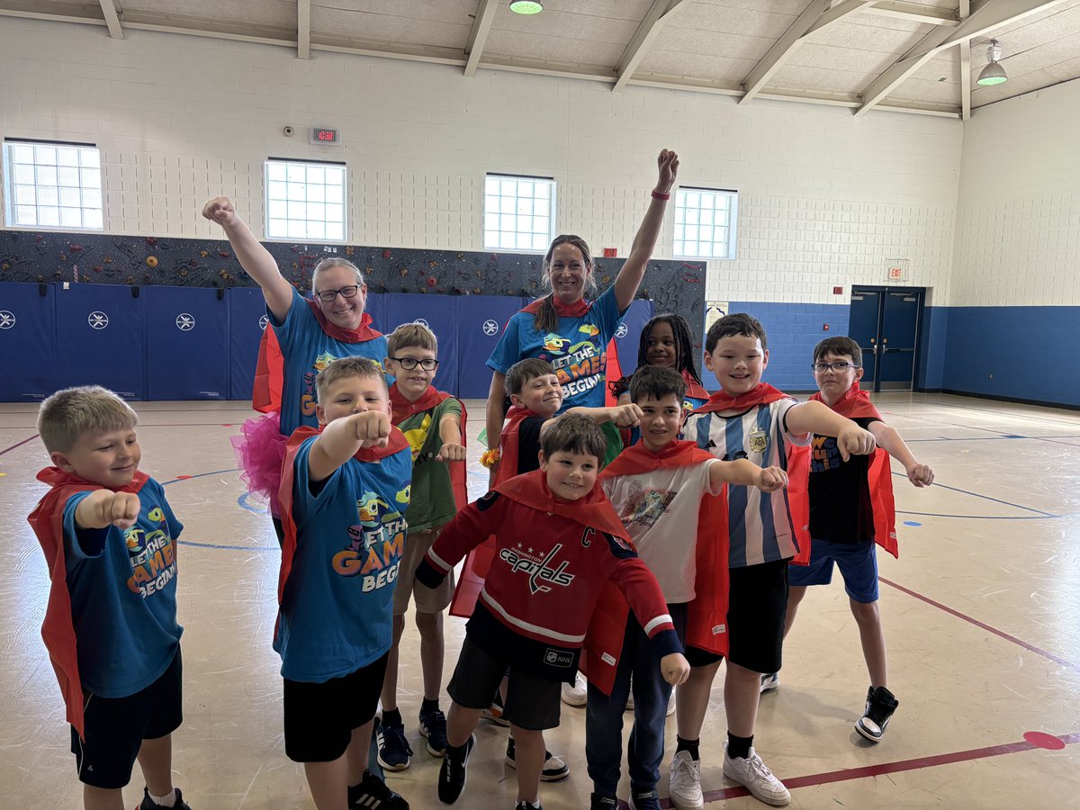CCPSInstruction's tweet image. Farmington Elementary students who completed Finn’s Mission for @American_Heart proudly wore their lifesaver capes during the Heart Hero Fun Run! #HeartHero #KidsHeartChallenge