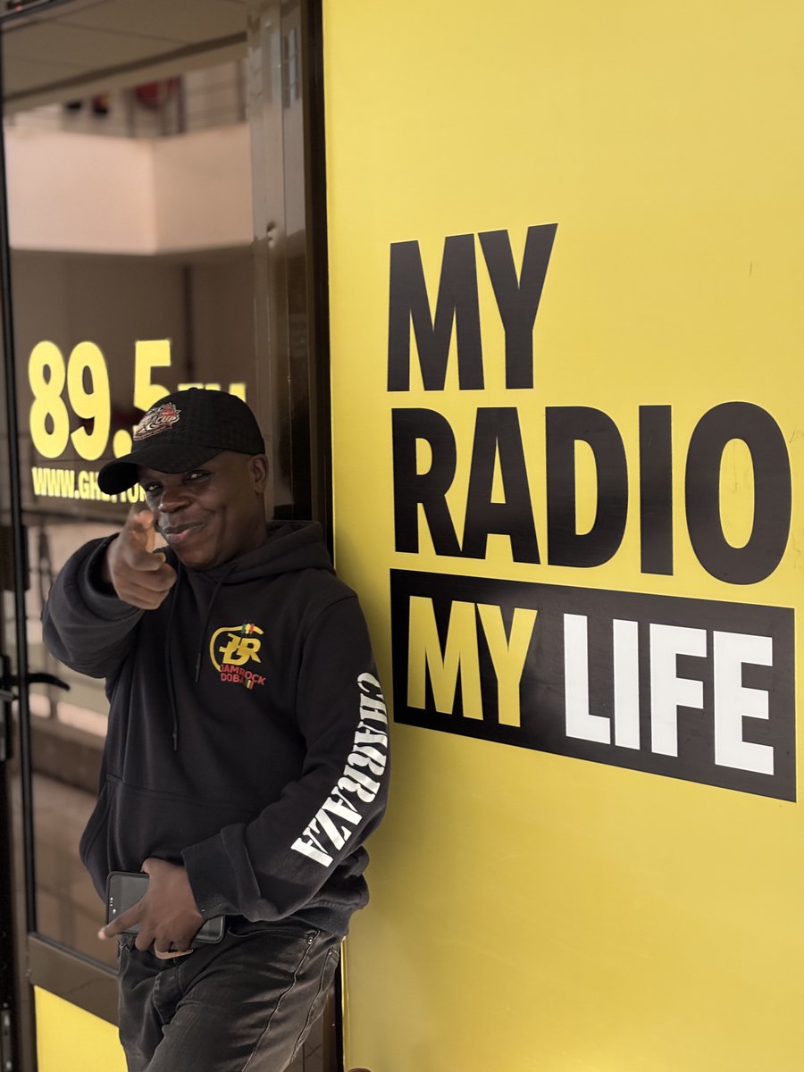 “Don’t let them change ya, or even rearrange ya”
Bob Marley knew the power of staying true to yourself. Today we’re turning up the love and letting the good vibes flow! LIVE !! on <a href="/GhettoRadio895/">Ghetto Radio</a>' #JAHFLIGHT show with <a href="/CharraDeejay/">Deejay Charra</a>