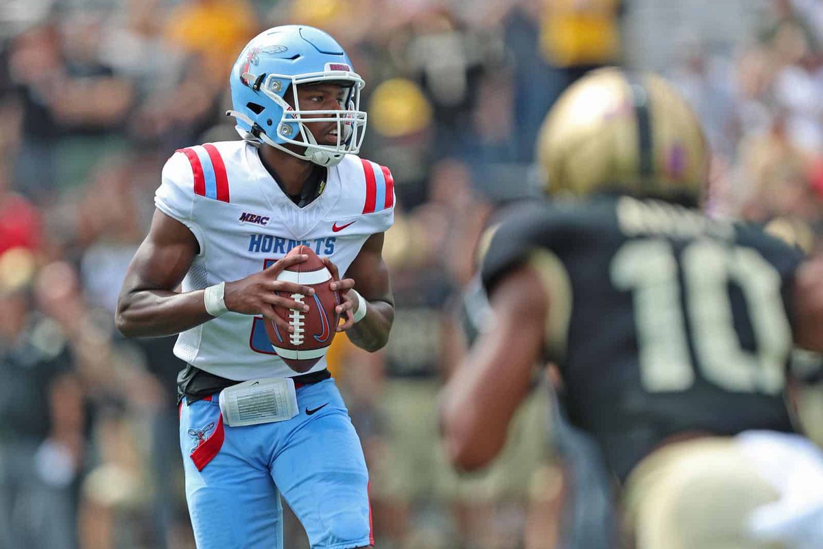 tyson craft (@tysoncraft2027) on Twitter photo After a great conversation with <a href="/Coach_Swest/">Sean Weston</a> I am blessed to receive and offer from Delaware State University!!!
<a href="/CoachTGr/">Trae Grimes</a> <a href="/Coach_CT3/">Coach Traylor</a> <a href="/CoachThornton93/">Coach Maurice Thornton</a> After a great conversation with <a href="/Coach_Swest/">Sean Weston</a> I am blessed to receive and offer from Delaware State University!!!
<a href="/CoachTGr/">Trae Grimes</a> <a href="/Coach_CT3/">Coach Traylor</a> <a href="/CoachThornton93/">Coach Maurice Thornton</a>