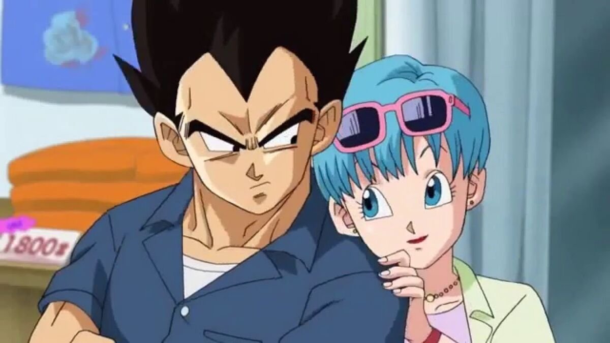 Siempre me da risa cómo, en su mundo, Bulma es la empresaria billonaria más importante de la prestigiosa Corporación Cápsula, y Vegeta solo es su esposo que se la pasa en el gimnasio

En pocas, todo el mundo debe creer que Vegeta es su esposo trofeo (Que lo es) jajajaja