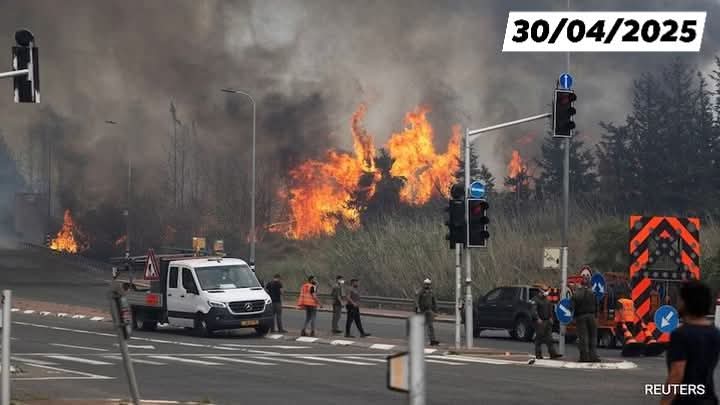 PantherPatient's tweet photo. Huge fire in the woods due to wildfires in Israel 🔥
حريق ضخم في الغابات نتيجة حرائق الغابات في إسرائيل 🇮🇱
#PalestineOnly #WildFires #BurningForest #Woods #Settlement #Palestine https://t.co/Fm07MzzvYr