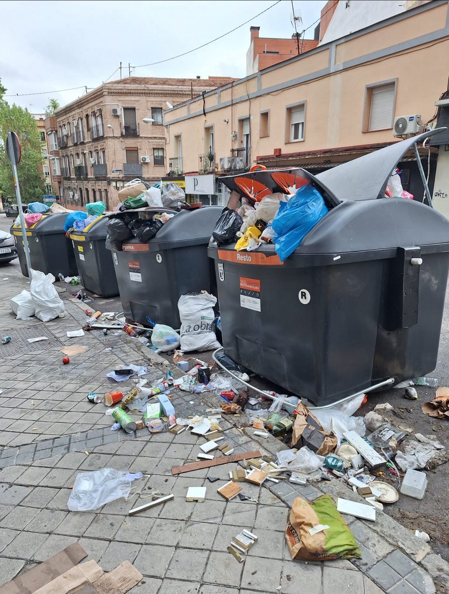 benitaimparable's tweet photo. Qué bonito Madrid para el 2 de Mayo. Gracias Almeida/Ayuso https://t.co/DjuNeI7696