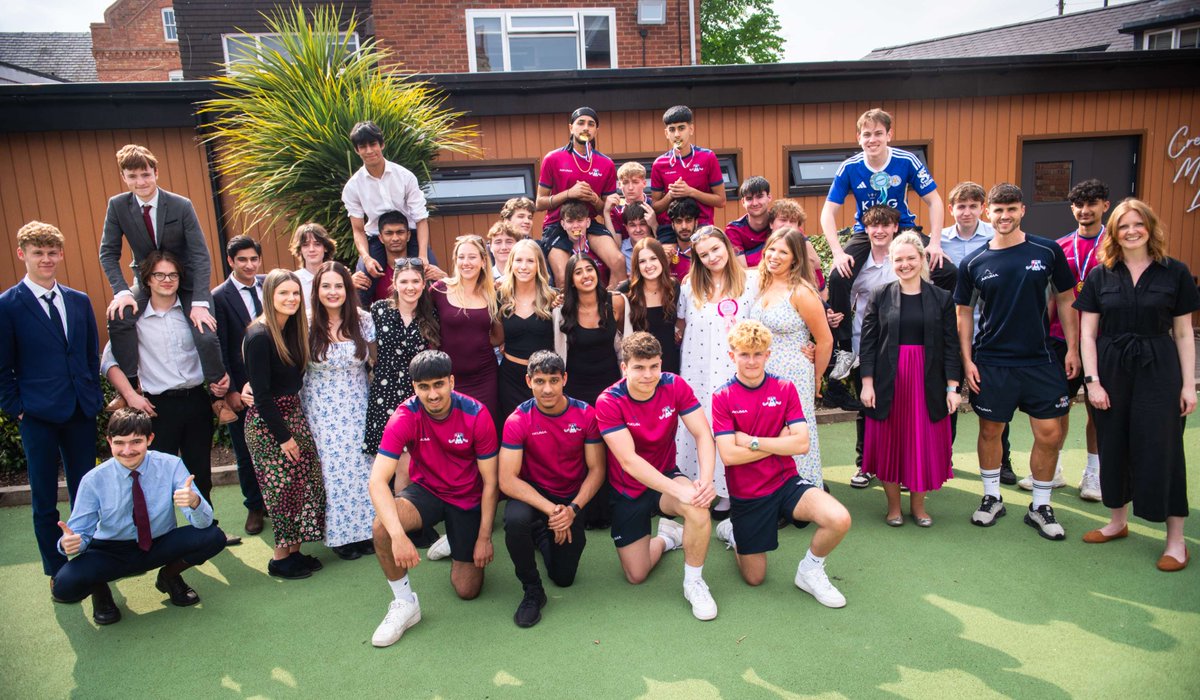 ArnoldLodgeNews's tweet photo. Today marked the final formal day for Year 11 & 13! 🎓🎉 The day was filled with awards, shirt signing, legendary ALS cupcakes, and a few emotional moments. We're so proud of each and every one of you - go smash those exams. You've got this! 💪💫 #ALSLetsMe #Classof2025 https://t.co/whUop934Py