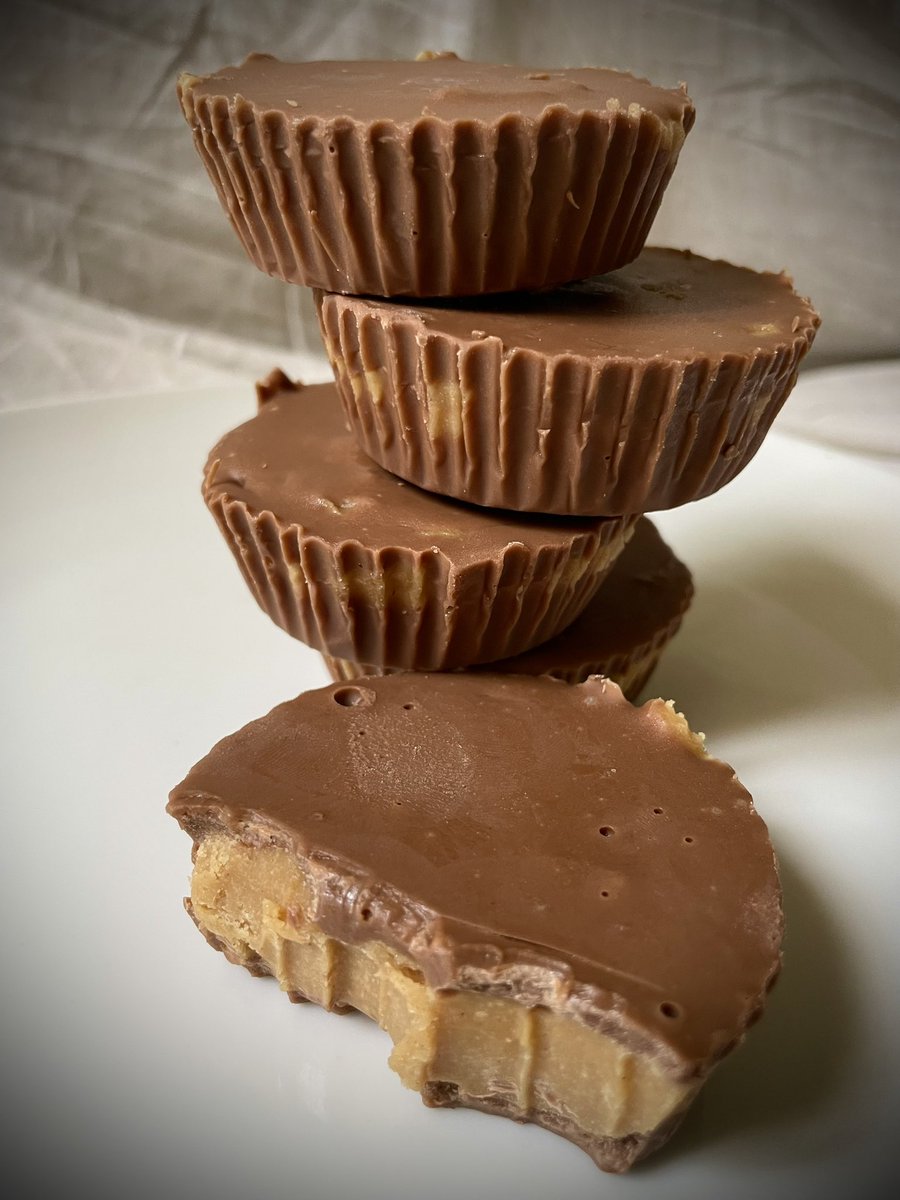 hifimixes's tweet photo. Peanut Butter Cups HiFi 

#420cdmx #420life #cdmx #cannabiscommunity #weedlovers #pachecosfuncionales #reposteriacann #postresmagicos https://t.co/qAXFcvMqkw
