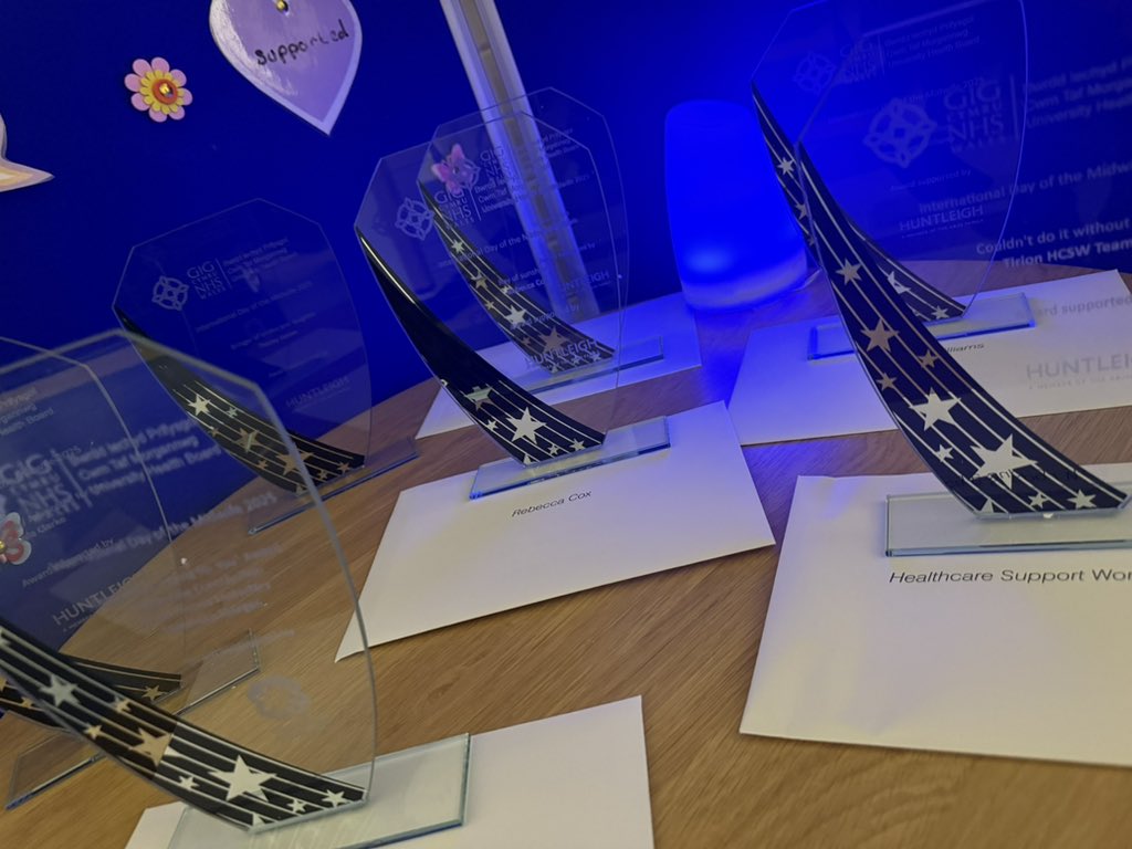 Suzie Hardacre π΄σ §σ ’σ ·σ ¬σ ³σ Ώ (@suzannehardacr1) on Twitter photo Just wow π€© Our team amaze me every single day, celebrating IDM with staff awards across <a href="/CwmTafMorgannwg/">Cwm Taf Morgannwg University Health Board</a> >400 nominations from service users and colleagues ! Thank you for all you do to support families and each other; to those who organised the event you blow me away x Just wow π€© Our team amaze me every single day, celebrating IDM with staff awards across <a href="/CwmTafMorgannwg/">Cwm Taf Morgannwg University Health Board</a> >400 nominations from service users and colleagues ! Thank you for all you do to support families and each other; to those who organised the event you blow me away x