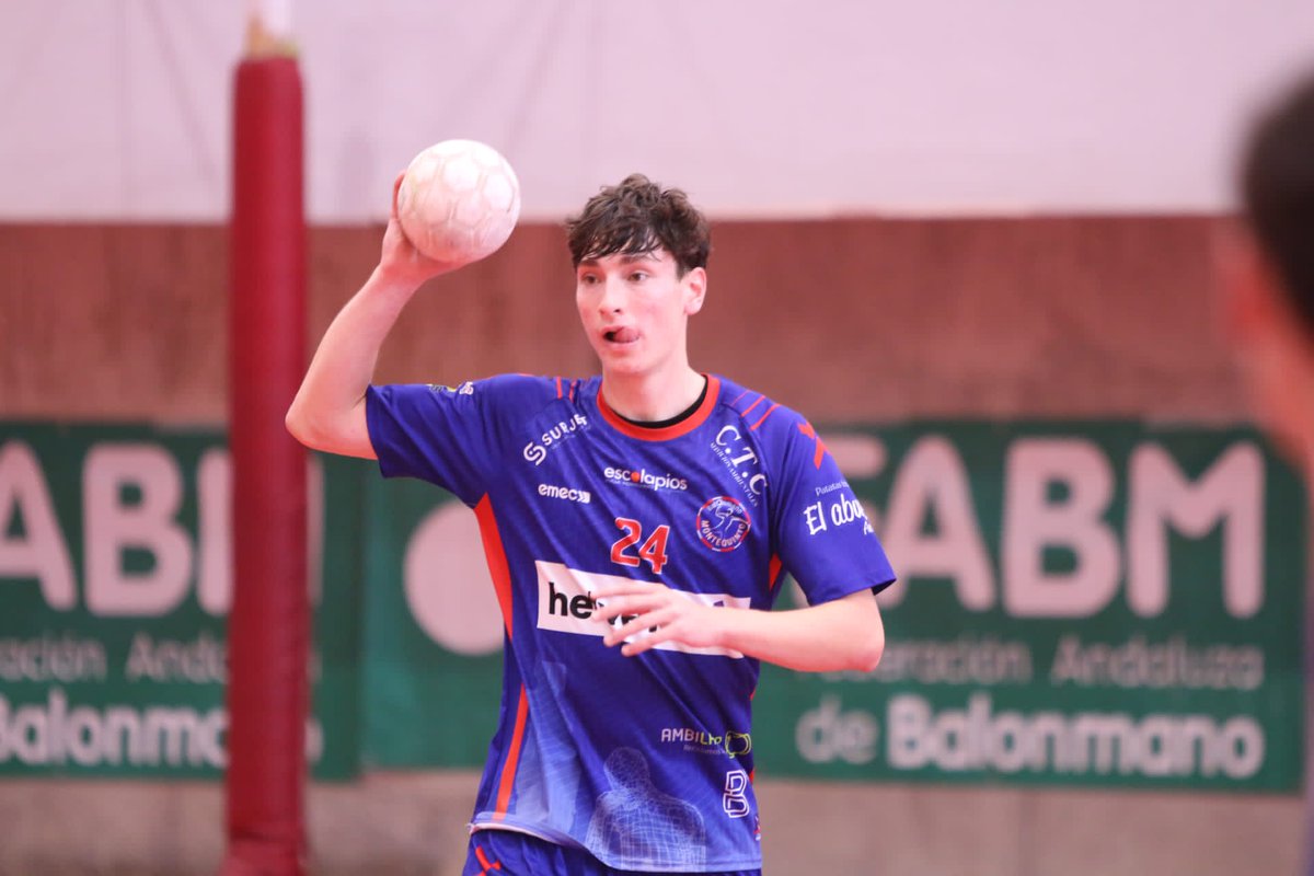 🔥 ¡Habemus 𝐒𝐄𝐌𝐈𝐅𝐈𝐍𝐀𝐋𝐈𝐒𝐓𝐀𝐒 del #CADEBA25 𝑪𝒂𝒅𝒆𝒕𝒆!

🤾‍♂️ <a href="/arspalmadelrio/">Club Balonmano Ars Palma del Rio</a>, <a href="/ED_FundacionSMV/">Escuela Deportiva Fundación Victoria</a>, <a href="/CDUrciAlmeria/">C.D. Urci Almería</a> y <a href="/BMMontequinto/">Helvetia Montequinto</a>

🤾‍♀️ <a href="/BMMalagaCosta/">Costa del Sol Málaga</a>, <a href="/BM_Roquetas/">Club Balonmano Roquetas</a>, <a href="/cbmsfa_mijas/">Club Balonmano Colegio San Fco. de Asís Mijas</a> y <a href="/cdpuertosol/">Balonmano Puertosol</a>

👊 Mañana, la lucha por un puesto en las finales... ¡En directo en nuestro