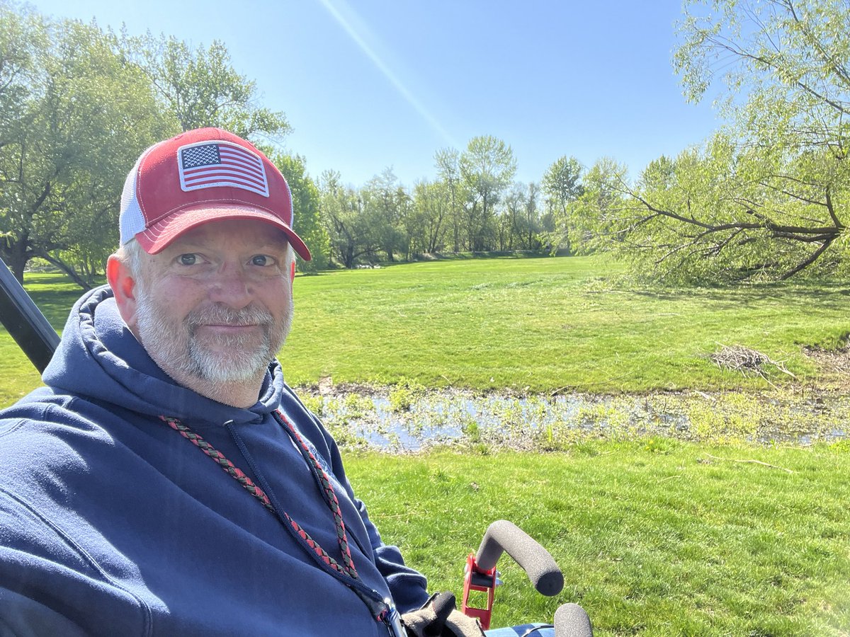 mayor_chadwick's tweet image. Freedom Park is a beautiful new 65 acre park for our city. I spent a couple hours this morning between meetings sitting on a mower helping out the team. It is amazing to see all of the people and families utilizing the incredible amenities of this park.
Star = Summer Fun…