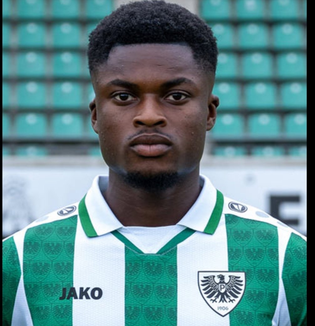 Bro ist besser als unser ganzes Mittelfeld und der war mal bei uns ☠️🙏