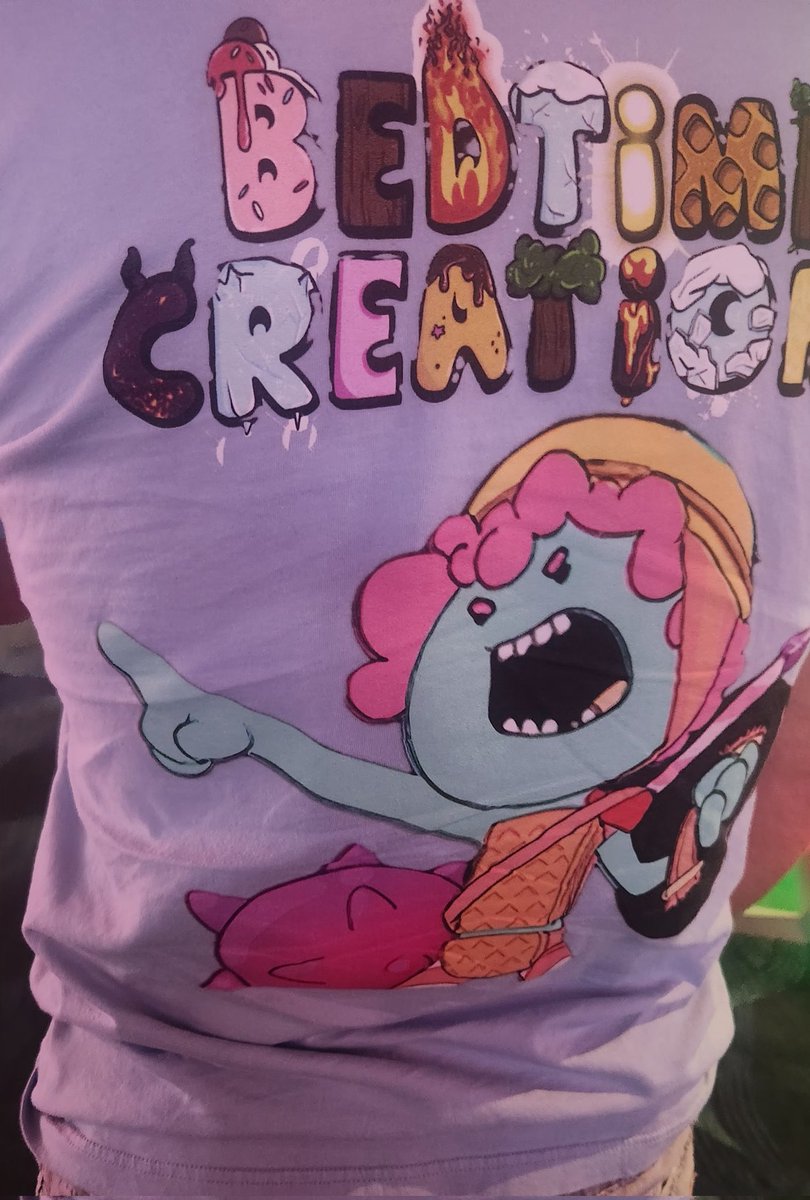 Sarah🕷 tweet media