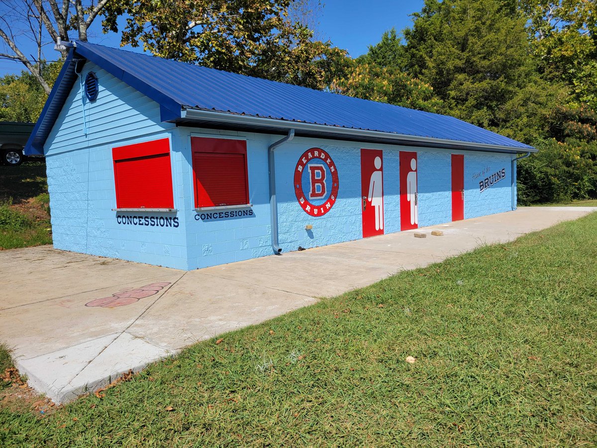 GCKnoxville's tweet image. We loved working with Bearden Middle School on their Fieldhouse
graphics!

#graphiccreations #largeformatprinting #printlocal #outdoorgraphics #schoolsignage