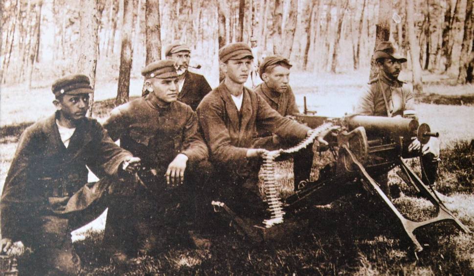 Jan34733995's tweet photo. 02/03.05.1921 r. - na Górnym Śląsku wybuchło III Powstanie Śląskie. 

Na jego czele stanął Wojciech Korfanty. https://t.co/Vp6edgYx4K