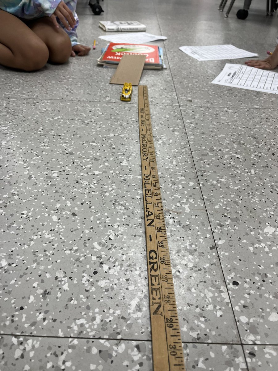 SteamMrs's tweet image. Mrs. Stucker’s class experimented with force and motion using cars and ramps. #steam @LopatES @PrincipalKWayne