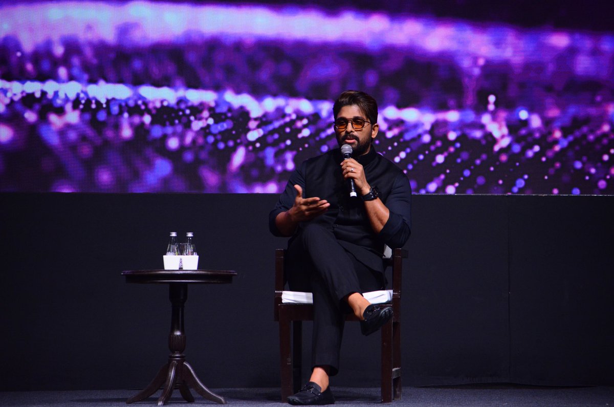 InfoDivLatur's tweet image. अभिनेते @alluarjun च्या &apos;टॅलेंट बियॉन्ड बॉर्डर्स&apos; विषयावर दिलखुलास गप्पा. वेव्हज्‌ मध्ये भारताला सर्जनशील आशय सामग्रीमध्ये जगाचे नेतृत्व करण्याची संधी, असा विश्वास  त्यांनी व्यक्त केला.
#CreateInIndiaChallenge
#WAVES2025
#WAVES
#WAVESIndia
#WAVESummit
@MahaDGIPR