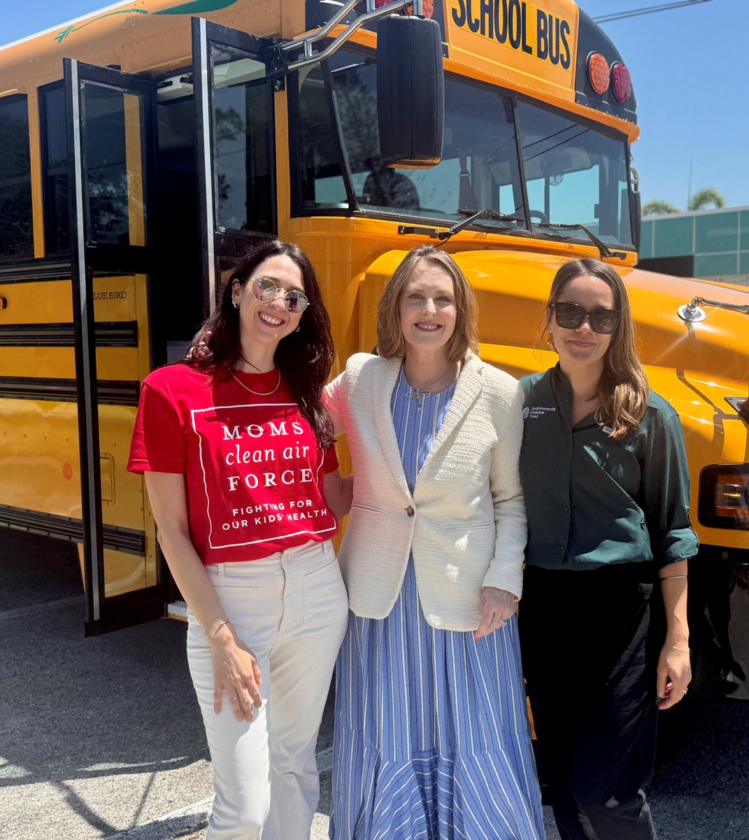 AliRoundWorld's tweet image. Ahead of #AirQualityAwarenessWeek & #WorldAsthmaDay, EDF joined @USRepCastor inside an electric school bus to celebrate Florida’s clean bus progress.
✅ 467 electric buses Florida
✅ 213K FL kids have asthma
✅ $ saved, jobs made, bipartisan support
Let's keep it rolling!