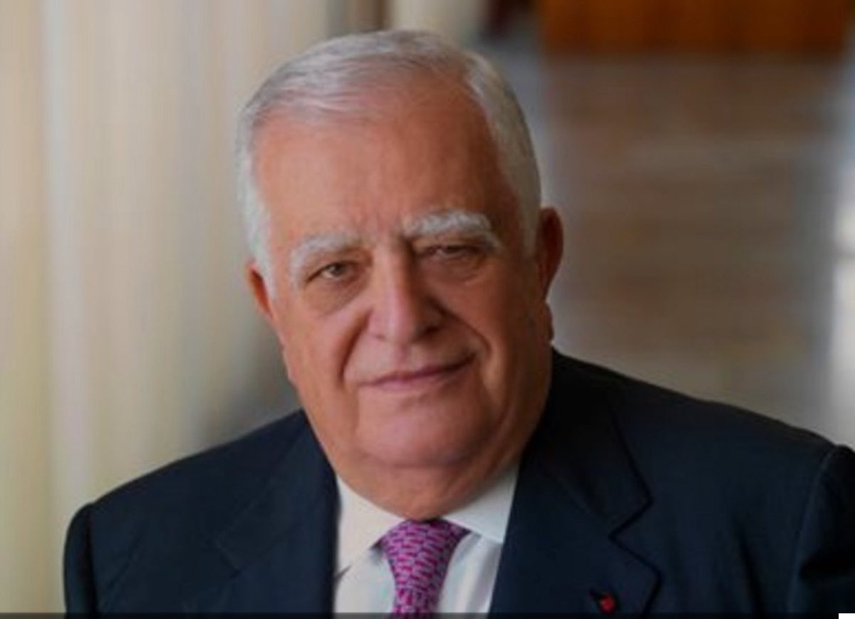 #عدنان_القصار_في_ذمة_الله
بقلوب يعتصرها الألم ونفوس يغمرها الحزن ، نودّع اليوم واحداً من أعمدة الاقتصاد اللبناني والعربي ورجالات الدولة الحكماء ،كان رمزاً للنزاهة والعمل الوطني وصوتاً للعقل في أحلك الظروف ،  ستبقى بصماته خالدة في ذاكرة الوطن . رحم الله الفقيد وأسكنه فسيح جناته.