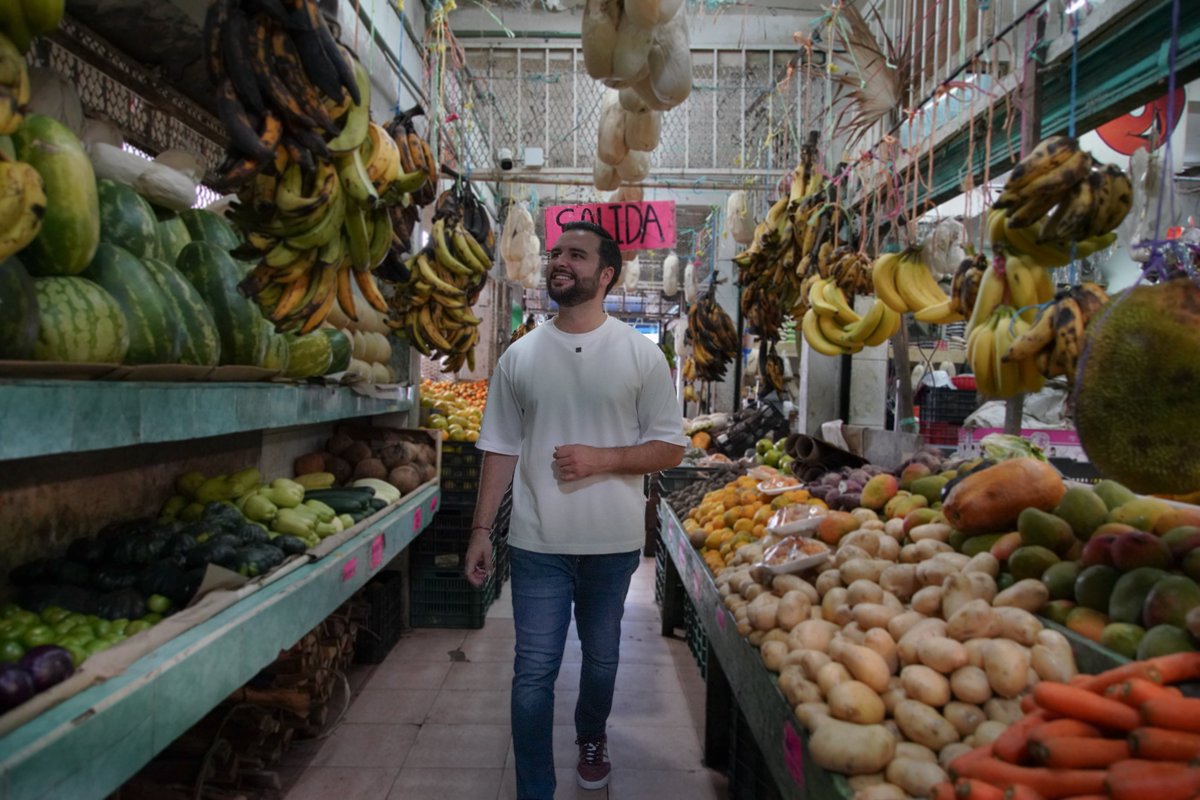 ArcilaArjona's tweet photo. ¡Lugares icónicos de #Cancún! Hay muchísimos lugares que representan la historia de nuestra ciudad que todas y todos deberíamos conocer, por ahora comencemos con el #Mercado23 😉

Un lugar con mucha historia gracias a su gente trabajadora, locatarios que han estado desde 1978, donde encuentras de todo para cualquier ocasión 👀