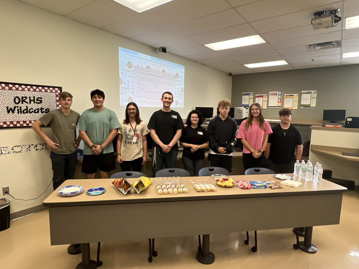 Teresa Ledden (@teresaledden) on Twitter photo Celebrating these ORHS Business, IT, and Welding Work-Based Learning students and their employers: ORNL FCU, Navarro Research and Engineering Inc, Vacuum Technology Inc, and Steel Plate Fabricators. 🎓👏🐾 <a href="/ORSchools/">Oak Ridge Schools</a> <a href="/dr_hollycross/">Holly Cross 🩵</a> Celebrating these ORHS Business, IT, and Welding Work-Based Learning students and their employers: ORNL FCU, Navarro Research and Engineering Inc, Vacuum Technology Inc, and Steel Plate Fabricators. 🎓👏🐾 <a href="/ORSchools/">Oak Ridge Schools</a> <a href="/dr_hollycross/">Holly Cross 🩵</a>