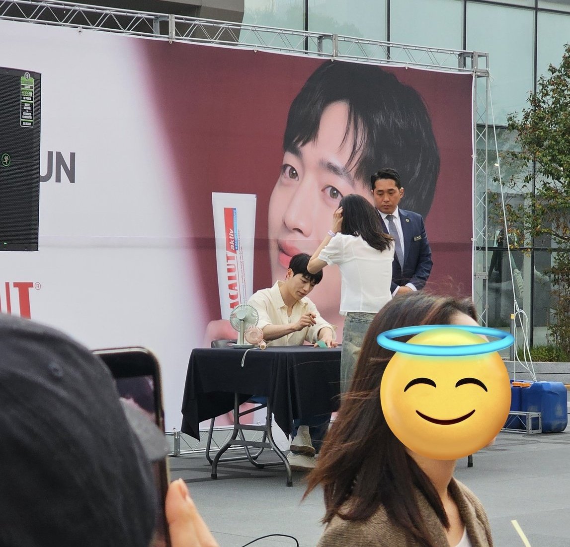 _geums8's tweet image. today IU s whole bodyguard team was with Actor Seo Kang Joon 

AAAAAAAA ⏳🪄⏳🪄⏳(🤡😭)
#IU #SeoKangJoon
well done @manofcreation0 👍