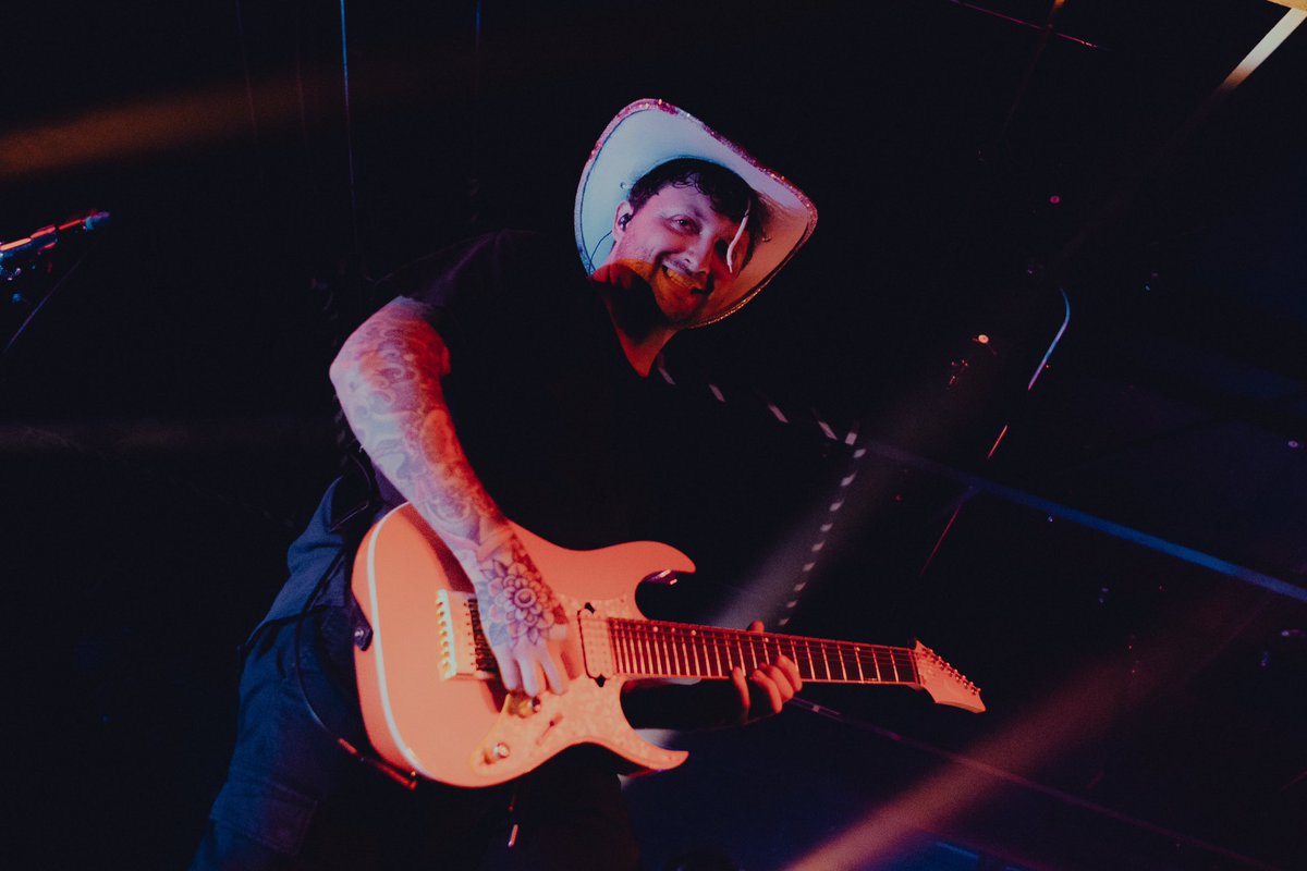 THANK YOU MONTANA!

LINCOLN NE TODAY WITH @tdwpband <a href="/kingdomofgiants/">𝐊𝐈𝐍𝐆𝐃𝐎𝐌 𝐎𝐅 𝐆𝐈𝐀𝐍𝐓𝐒 (NEW EP OUT NOW)</a> <a href="/acresuk/">Acres</a> 

UP NEXT: 
05.03 DAVENPORT IA @ CAPITOL THEATER
05.04 SPRINGFIELD MO @ THE REGENCY
05.06 OKLAHOMA CITY OK @ DIAMOND BALLROOM
+ MORE

📸: <a href="/BryanKirks/">Bryan</a>