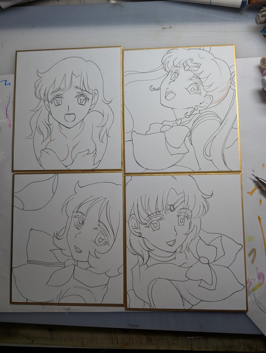 色紙十五枚目完成しました。
只今色が落ち着くまで寝かせ中です。小色紙も最初の四枚線画完了。下塗りして、これも乾燥させる時間を使って次の小色紙のラフにかかります。 