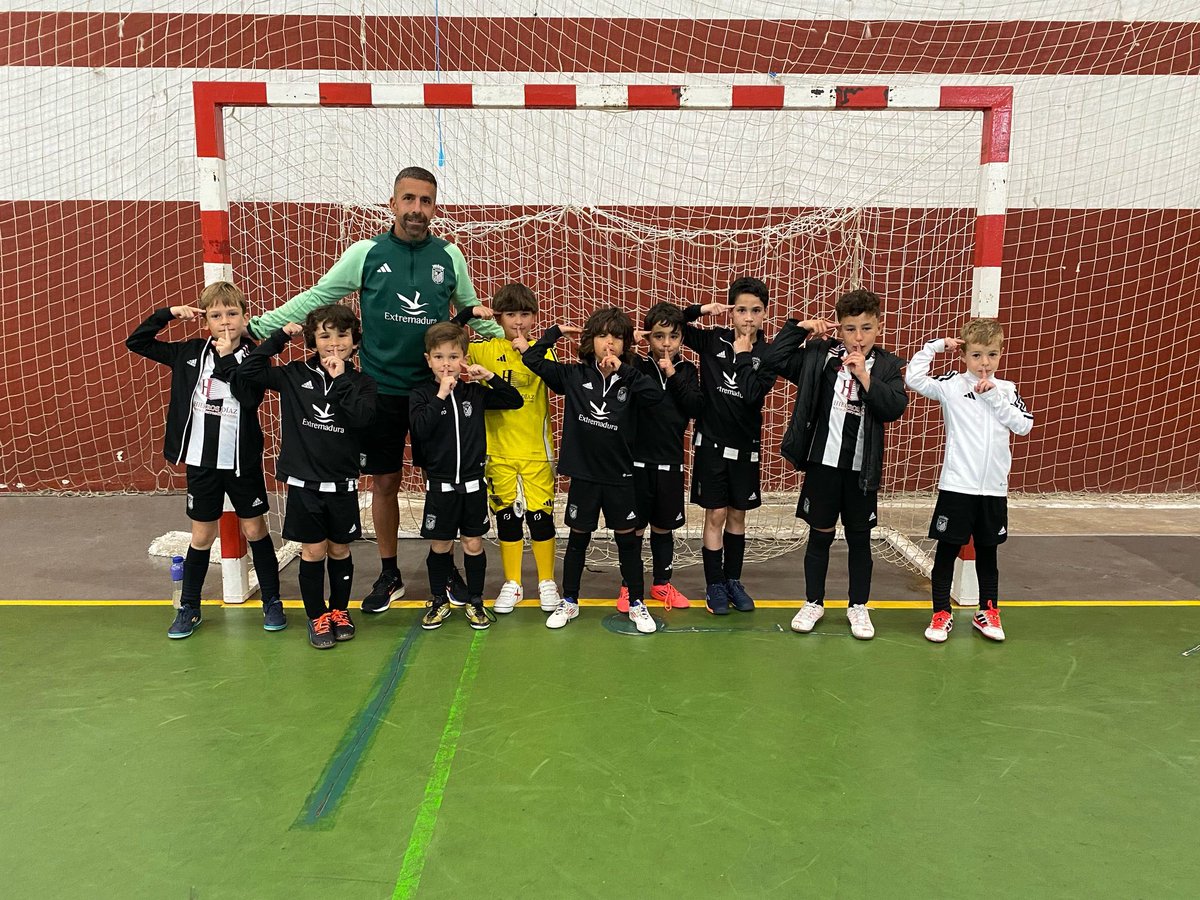 ✅ Nuestro Prebenjamín A ha conseguido en el día de hoy la victoria (1-4) en su último partido de liga frente al Alburquerque A
