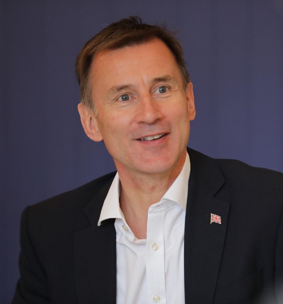 Rt Hon Sir Jeremy Hunt (Old Carthusian – W84) captivated the audience at Charterhouse Inspires last night, sharing invaluable insights from his time as Chancellor of the Exchequer 🎤