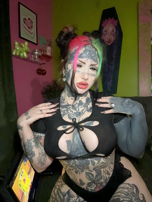 Watch Orylan's leaked NSFW photo on TwXstars