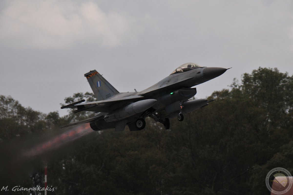 MyronGian's tweet photo. Βροχερή απογείωση με μετάκαυση
.
Afterburner take off on a rainy day
.
#τίγρης #335Μ #335ΜΤίγρης #Αραξος #απογείωση #μετάκαυση #καυσαέρια #Αναχαίτιση #Tiger #335sqn #335sqntiger #tigerunit #aegeantigers #Araxos #HAF #f16block52m #f16 #hellenicairforce @HAFspokesperson #takeoff https://t.co/FD181qLGAK