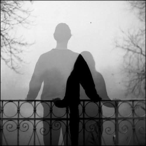 ایک اُمّید بَسر کرتے ہُوئے عُمر کَٹے..
پِھر اچانک سے وہ اُمّید ہی مَر جائے تو...🖤
#اردو_زبان 
#قومی_زبان