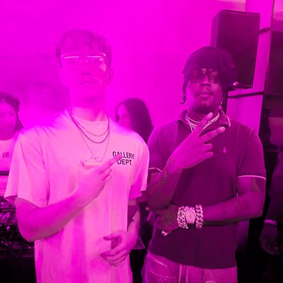 WintrJD's tweet photo. #pinkallmay https://t.co/1As9tc7BHE