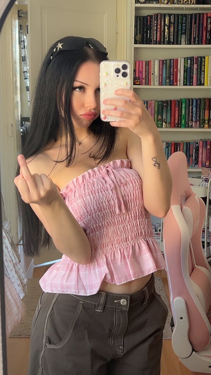 Princess Chellie ♡ tweet media