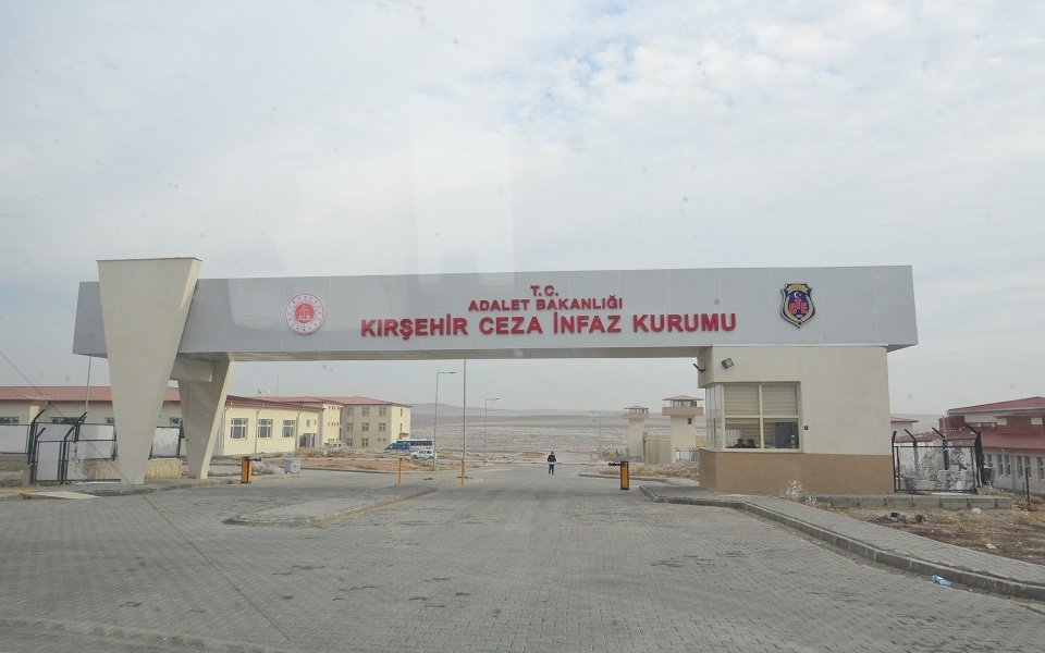 Tris (@uyumlutris) on Twitter photo KERBELA RUHU YENİDEN DİRİLDİ
Kırşehir Yüksek Güvenlikli Cezaeviʼnde sular akmıyor. Gencecik askeri öğrencileri hücrelere attılar. Günde 1 saat havalandırmaya çıkarıyorlar, su vermiyorlar. Bu öğrencilerin sesi olalım, seslerini duyuralım. <a href="/ctekurumsal/">Ceza ve Tevkifevleri Genel Müdürlüğü</a>
Öğrencilere MüebbetveHücre KERBELA RUHU YENİDEN DİRİLDİ
Kırşehir Yüksek Güvenlikli Cezaeviʼnde sular akmıyor. Gencecik askeri öğrencileri hücrelere attılar. Günde 1 saat havalandırmaya çıkarıyorlar, su vermiyorlar. Bu öğrencilerin sesi olalım, seslerini duyuralım. <a href="/ctekurumsal/">Ceza ve Tevkifevleri Genel Müdürlüğü</a>
Öğrencilere MüebbetveHücre