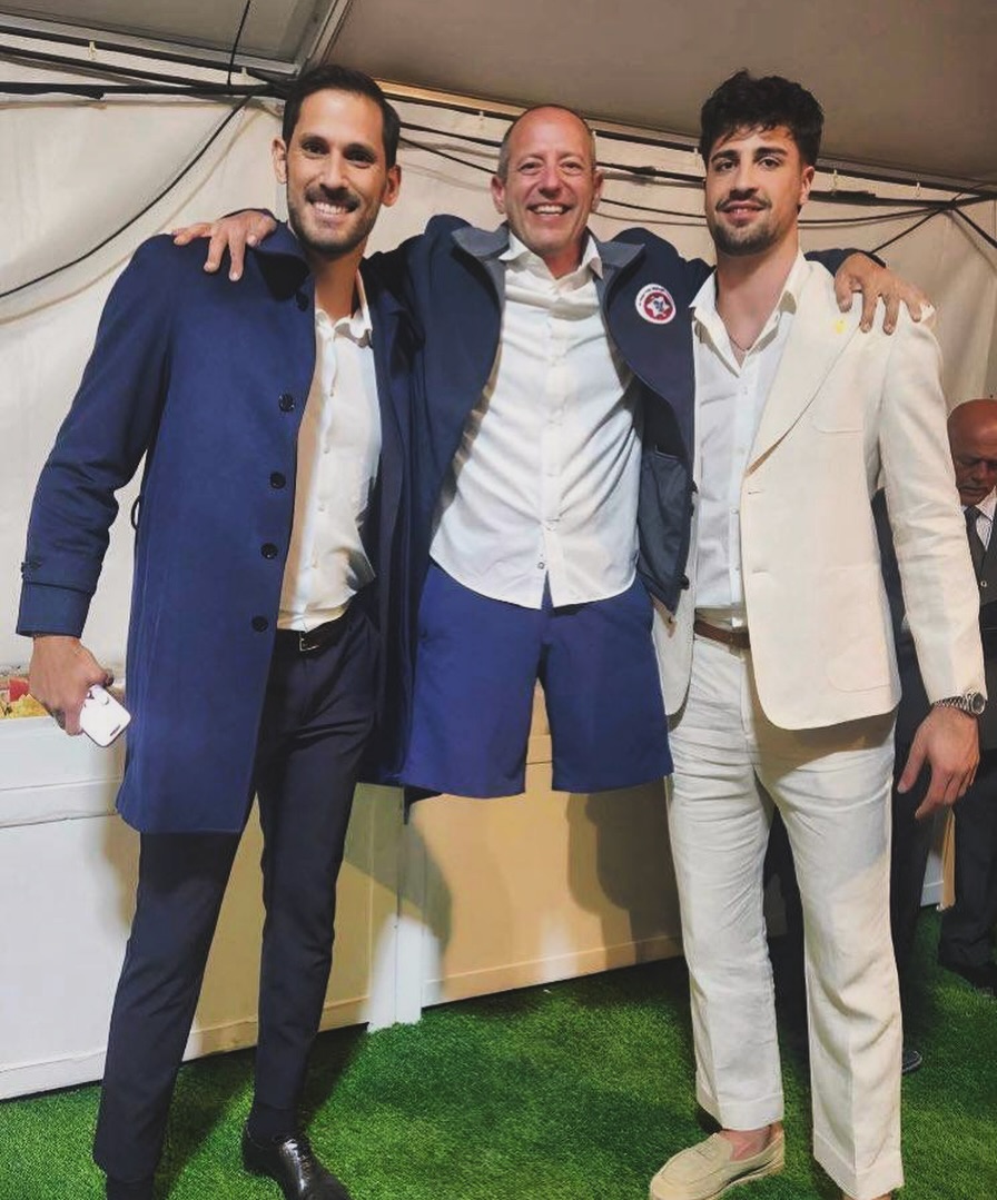 Embassy of Israel to the USA (@israelinusa) on Twitter photo Every Independence day, phenomenal individuals are chosen to light 12 torches for significant contribution to Israel and its people.
This year, <a href="/NBA/">NBA</a> players <a href="/Casspi18/">Omri Casspi עומרי משה כספי</a> and <a href="/DeniAvdijaSZN/">Deni SZN</a> were of those chosen, as well as Elisha Medan - an <a href="/IDF/">Israel Defense Forces</a> reservist who was critically wounded Every Independence day, phenomenal individuals are chosen to light 12 torches for significant contribution to Israel and its people.
This year, <a href="/NBA/">NBA</a> players <a href="/Casspi18/">Omri Casspi עומרי משה כספי</a> and <a href="/DeniAvdijaSZN/">Deni SZN</a> were of those chosen, as well as Elisha Medan - an <a href="/IDF/">Israel Defense Forces</a> reservist who was critically wounded
