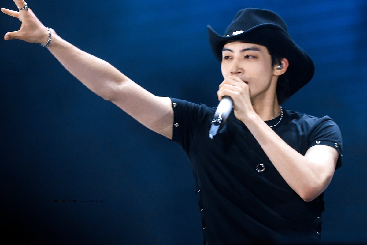 LOVE IN BEOM🪄 tweet media