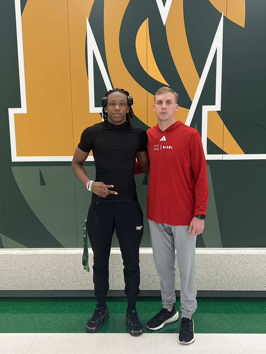Great in school visit with my guy! <a href="/CoachZaneRies/">Zane Ries</a> can’t wait to come up this summer!! <a href="/MiamiOHFootball/">Miami Football</a> <a href="/RecruitGeorgia/">Recruit Georgia</a>
