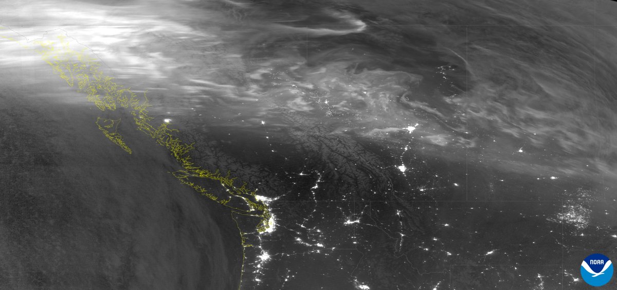 Joint Polar Satellite System (JPSS) (@jpssprogram) on Twitter photo The aurora borealis glows in this early morning view above the northwestern U.S., captured by #NOAA21βs VIIRS Day-Night Band on May 2, 2025. β¨
Learn more about this phenomenon captured by <a href="/NOAA/">NOAA</a>βs JPSS satellites in this LEO #ScienceDigest blog post: nesdis.noaa.gov/news/auroras-nβ¦ The aurora borealis glows in this early morning view above the northwestern U.S., captured by #NOAA21βs VIIRS Day-Night Band on May 2, 2025. β¨
Learn more about this phenomenon captured by <a href="/NOAA/">NOAA</a>βs JPSS satellites in this LEO #ScienceDigest blog post: nesdis.noaa.gov/news/auroras-nβ¦