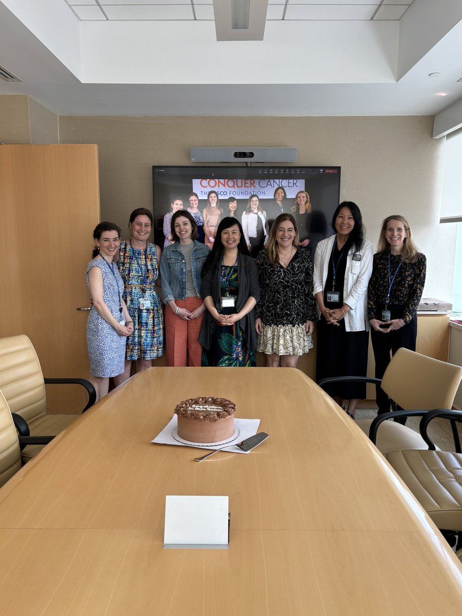 YingLiu88's tweet image. Although we will miss her @MSKCancerCenter and in our GMO group, there are only congratulations for @ClaireFriedma19 as she embarks on the next phase of her career!  @TeamEndo_MSK @TeamOvary_MSK @MSK_DeptOfMed