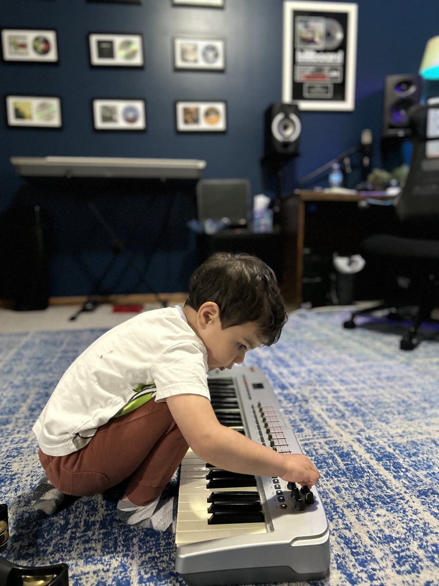 TylerKeyes's tweet image. Always somebody gunning for your job