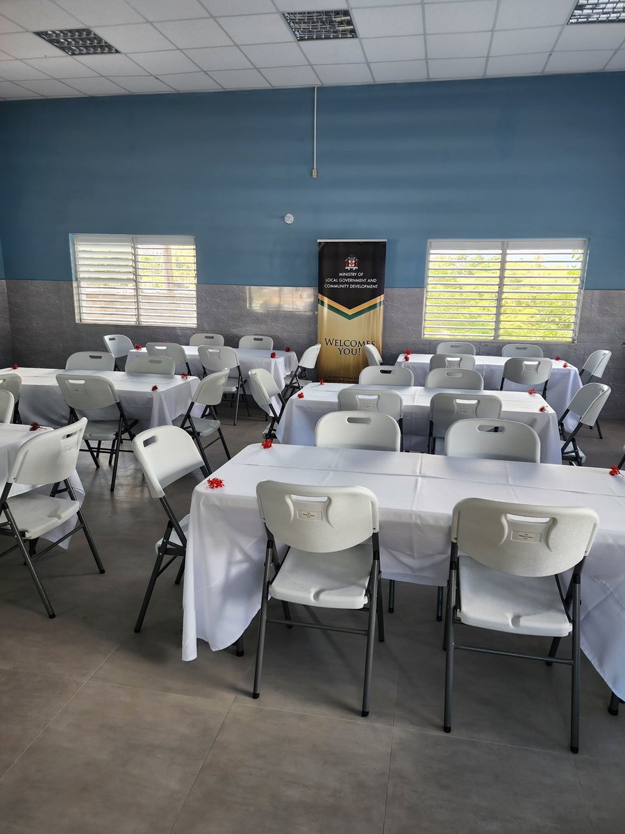 LocalGovJa's tweet image. The new kitchen is equipped with modern equipment and appliances enabling the staff to prepare meals efficiently and safely. 
The new dining area aims to create a more comfortable environment for the 46 residents to enjoy their meals. #LocalGovAtWork #SocialProtection