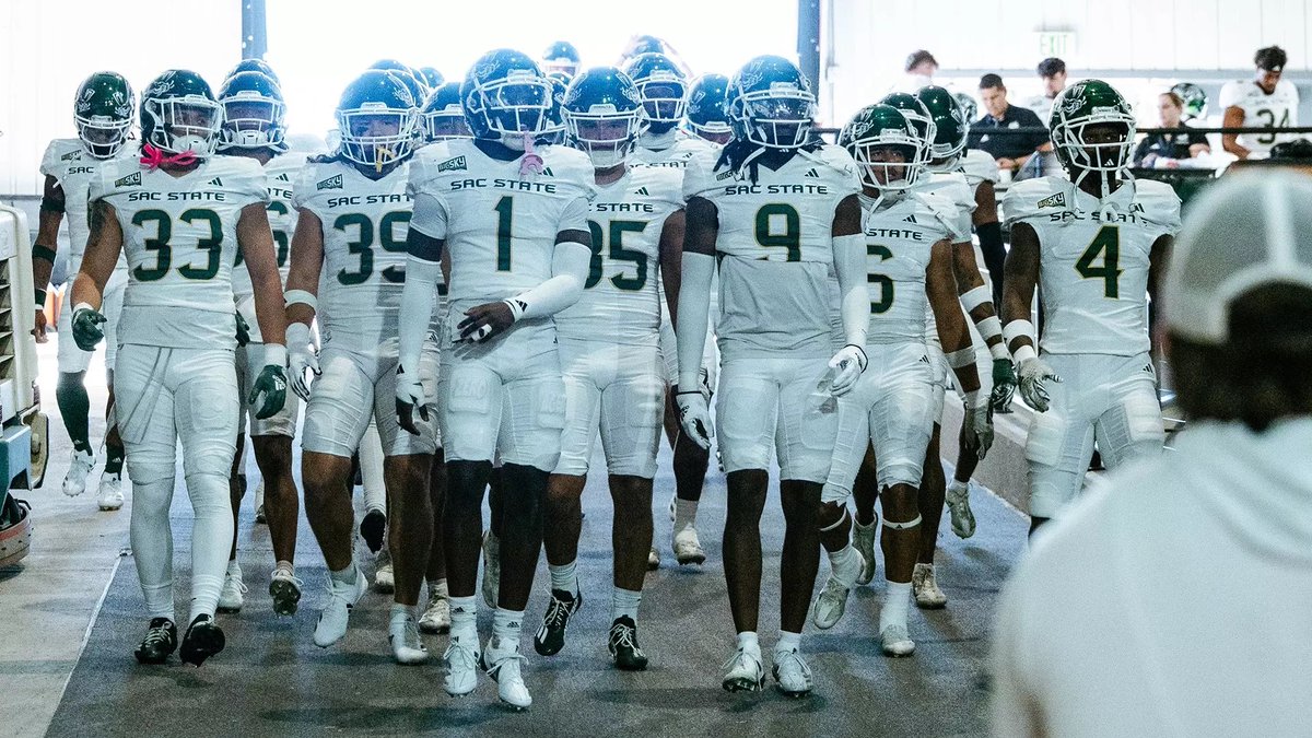 Darrius Smiley (@darriussmiley72) on Twitter photo Beyond blessed to receive an offer from Sacramento State University God is good!! <a href="/ChrisBrooks83/">Chris Brooks</a> <a href="/coachkmr/">Kris Richardson</a> <a href="/BrennanMarion4/">Coach Marion</a> <a href="/THECoachKdub/">Coach “Dub” Wagner</a> <a href="/Dbuck06/">Coach Demond Buckley-AΦA</a> <a href="/314Bigs/">Coach Cory Henderson</a> <a href="/JPRockMO/">JP Rock</a> <a href="/GSV_STL/">Gateway Sports Venue</a> <a href="/AllenTrieu/">Allen Trieu</a> <a href="/StMarysHSSports/">St. Mary's Athletics</a> Beyond blessed to receive an offer from Sacramento State University God is good!! <a href="/ChrisBrooks83/">Chris Brooks</a> <a href="/coachkmr/">Kris Richardson</a> <a href="/BrennanMarion4/">Coach Marion</a> <a href="/THECoachKdub/">Coach “Dub” Wagner</a> <a href="/Dbuck06/">Coach Demond Buckley-AΦA</a> <a href="/314Bigs/">Coach Cory Henderson</a> <a href="/JPRockMO/">JP Rock</a> <a href="/GSV_STL/">Gateway Sports Venue</a> <a href="/AllenTrieu/">Allen Trieu</a> <a href="/StMarysHSSports/">St. Mary's Athletics</a>
