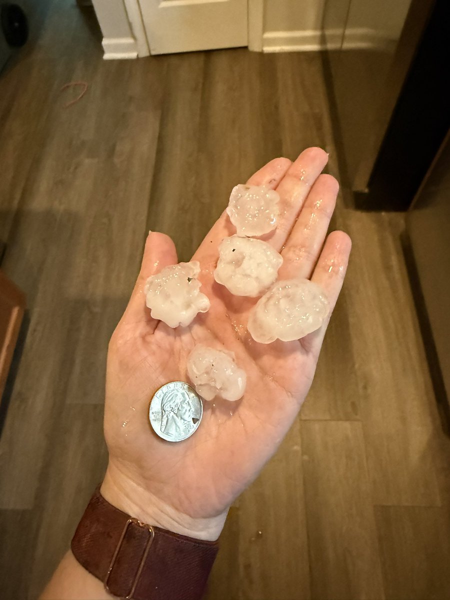 Hail in Antioch near Cane Ridge <a href="/NashSevereWx/">NashSevereWx</a> #tspotter