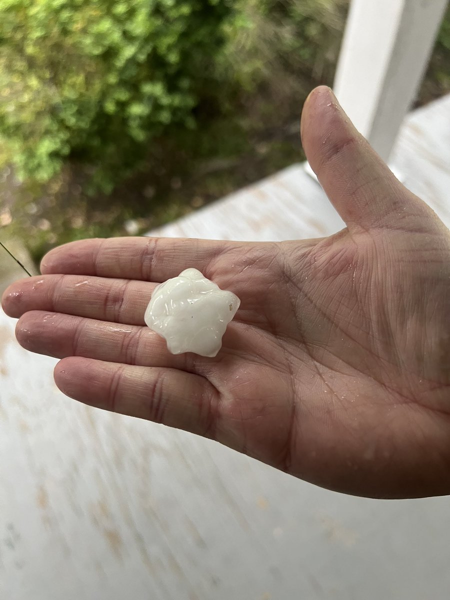 TheNickCheech's tweet image. Never seen hail like this before @NashSevereWx