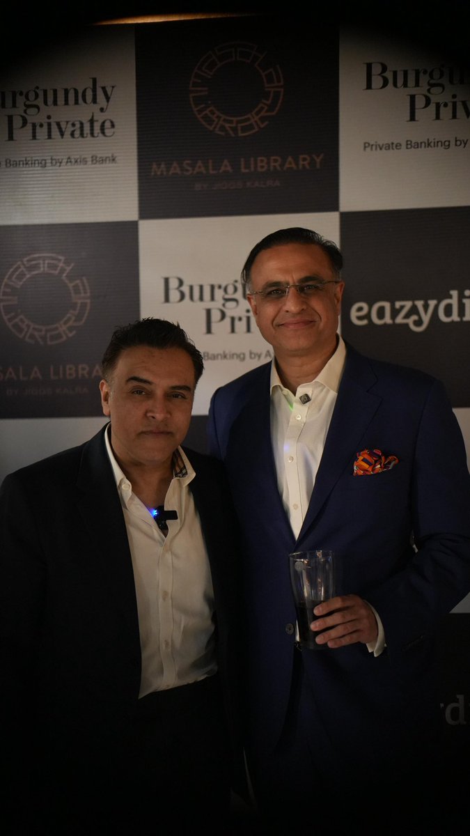 eazydiner's tweet image. A moment that defines taste and legacy—Kapil Chopra with Zorawar Kalra at Masala Library, where the spirit of fine dining meets timeless conversations. Curated by Burgundy Private, private banking by Axis Bank.✨

#MasalaLibrary #AxisBank #BurgundyPrivate #EazyDiner