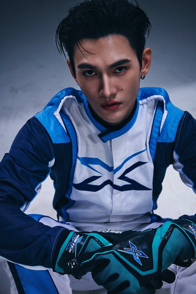 pavelphoom's tweet image. The King is back 👑 #pavelphoom #PitBabe2EP1