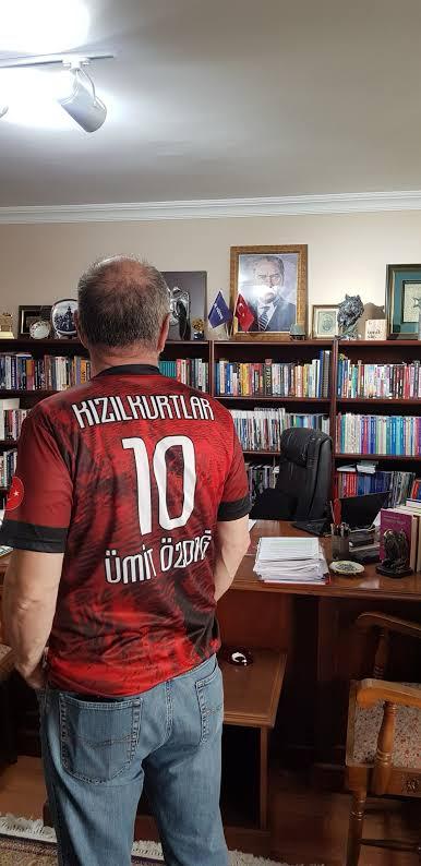 2024/2025 İran Pers Körfez Pro Ligi Şampiyonu TRACTOR Futbol Kulübü'nü tebrik ediyor, Güney Azerbaycan Türk Halkına Silivri Cezaevi'nden selamlarımı iletiyorum.