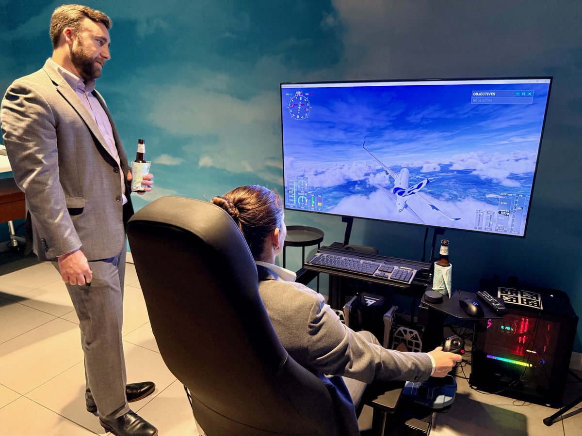 AeroClubDC's tweet image. Thank you to everyone who joined us yesterday for Cockpits & Cocktails: An Aero Club Runway Program Event at the Airbus Experience Center!
This event provided networking opportunities to young professionals and those new to the aviation industry. We hope that the connections…